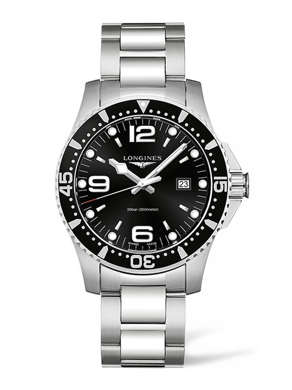 Läs mer om LONGINES HydroConquest 44mm