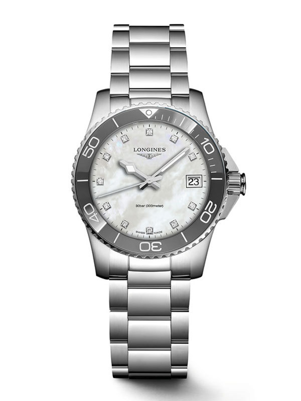 Läs mer om LONGINES HydroConquest Diamonds 32mm