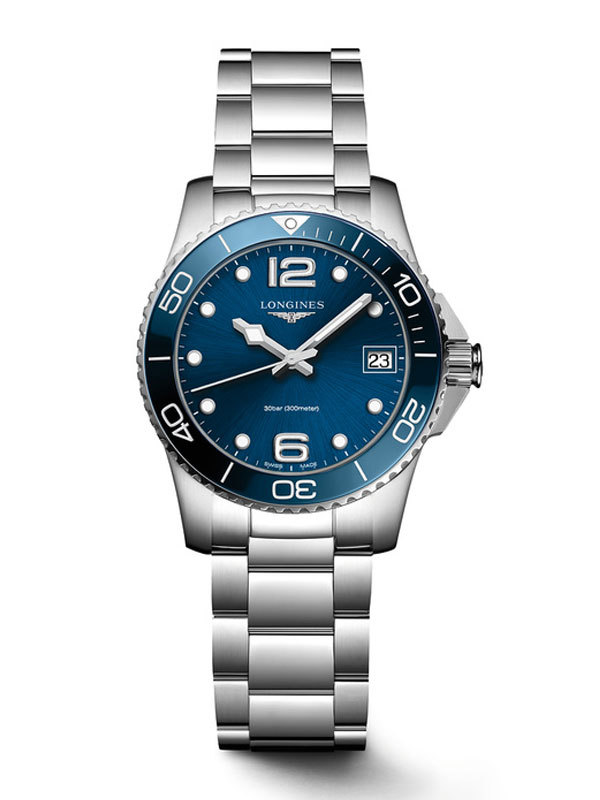 Läs mer om LONGINES HydroConquest 32mm