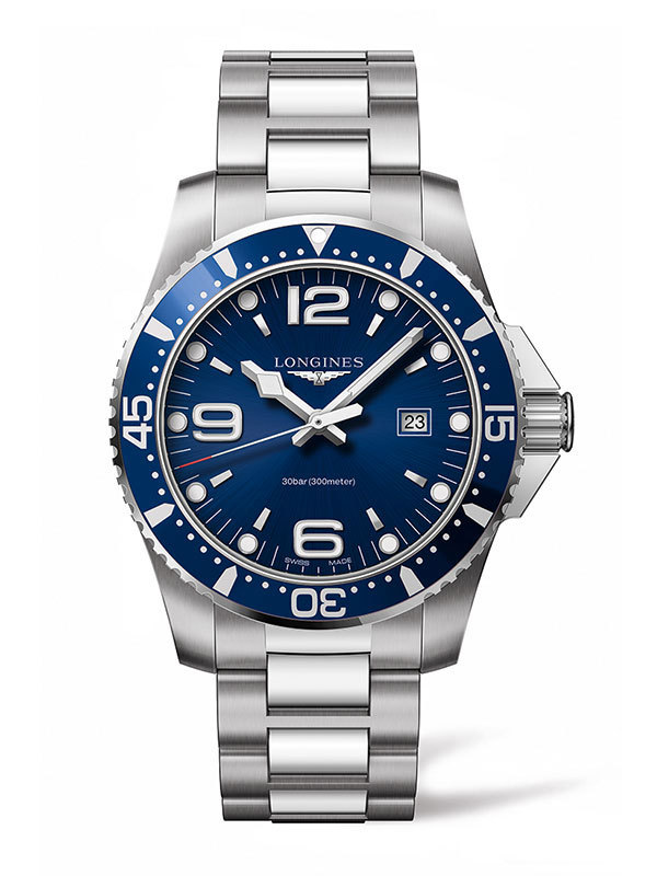 Läs mer om LONGINES HydroConquest 44mm