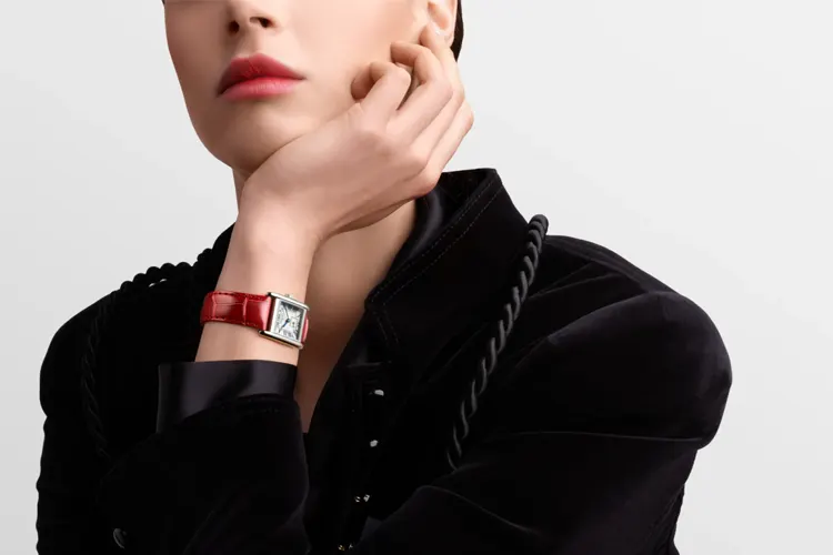 Longines DolceVita Mini klocka med rött armband