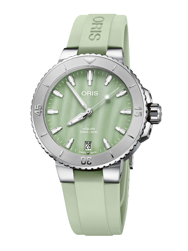 ORIS Aquis Date 36.5mm