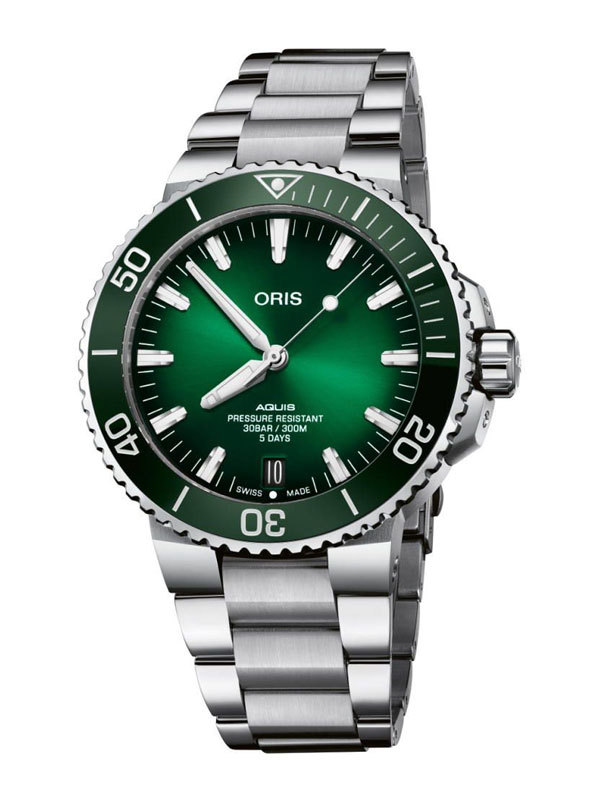 ORIS Aquis Date Caliber 400 43.5mm