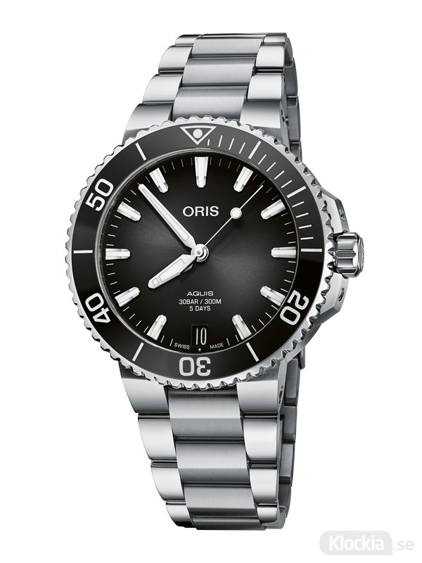 Läs mer om ORIS Aquis Date Caliber 400 41.5mm