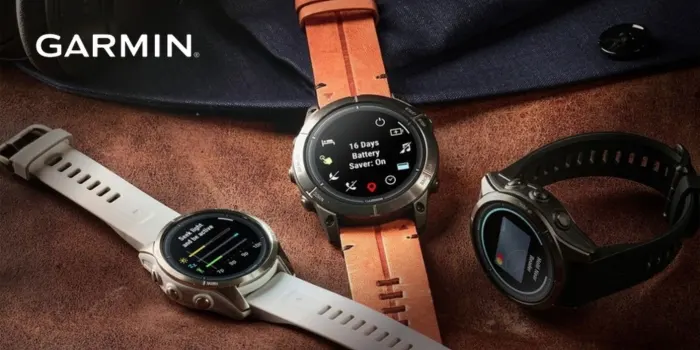Tre stycken olika Garmin träningsklockor i olika färger och olika armband
