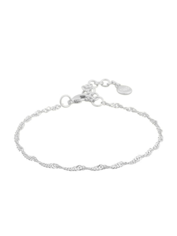 SNÖ of Sweden Vienna Armband Silver 18.5cm 1257-3600256 Ett tunt kedjearmband med en klassisk tidlös design