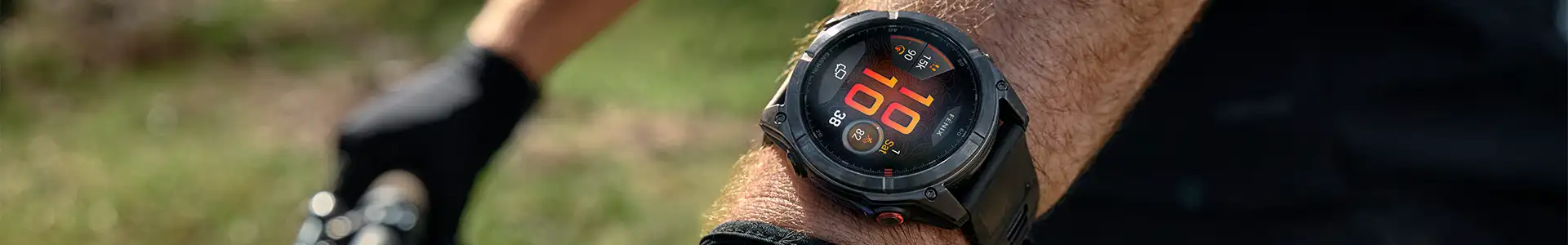 Garmin fenix 8 pro närbild urtavla